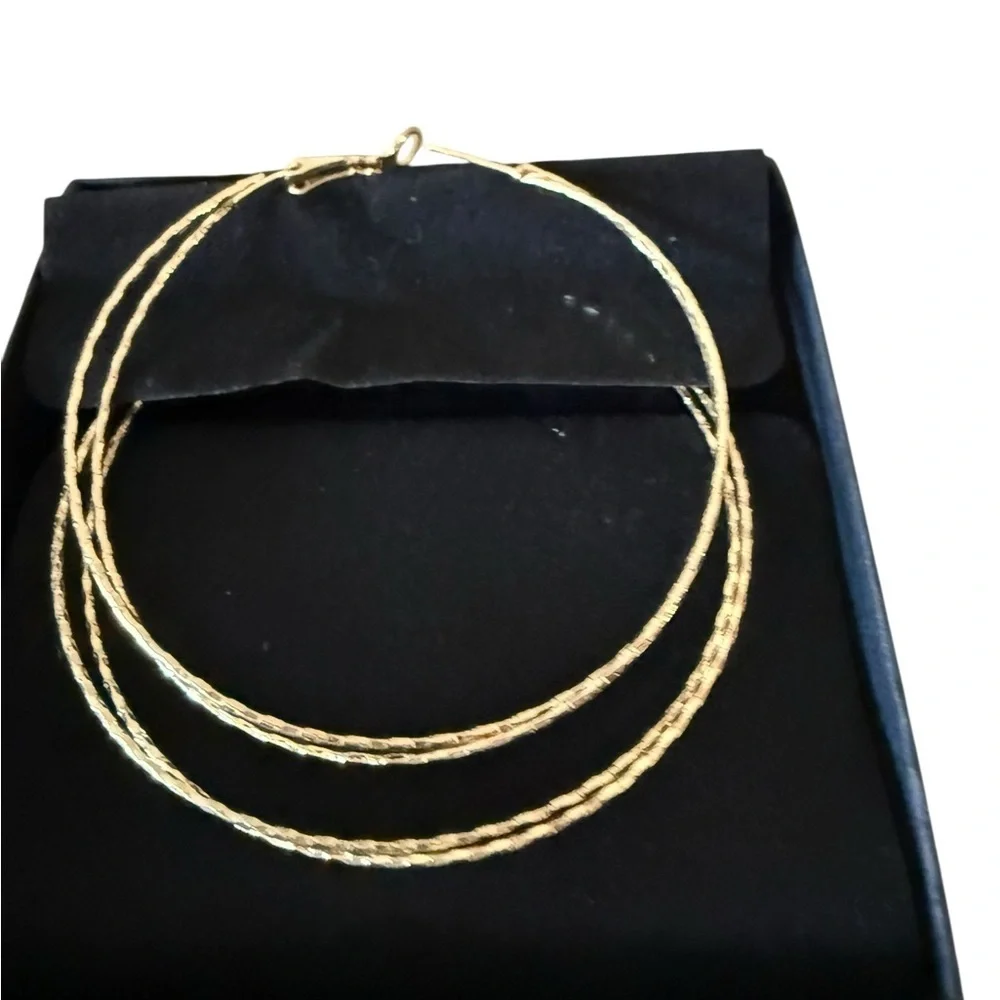 Natasha Couture double hoop
